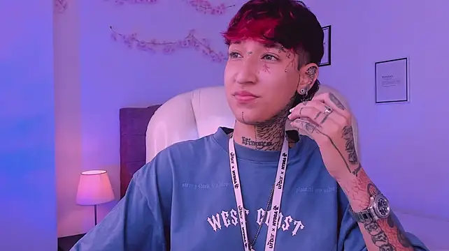 Luci_Rose XXX чат на ж иво
