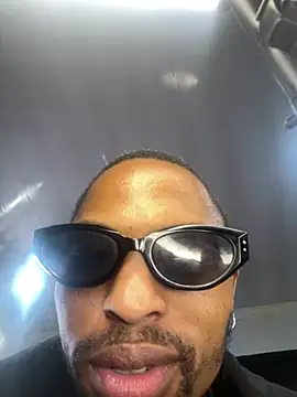 BlueIceCube's Live XXX Chat