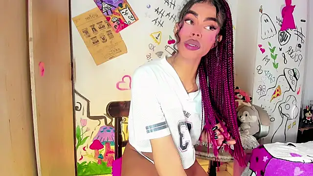 bloom444 webcam show