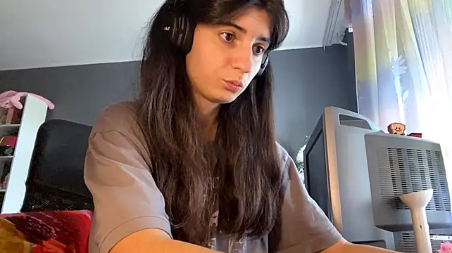 MindaHallmon's Live XXX Chat
