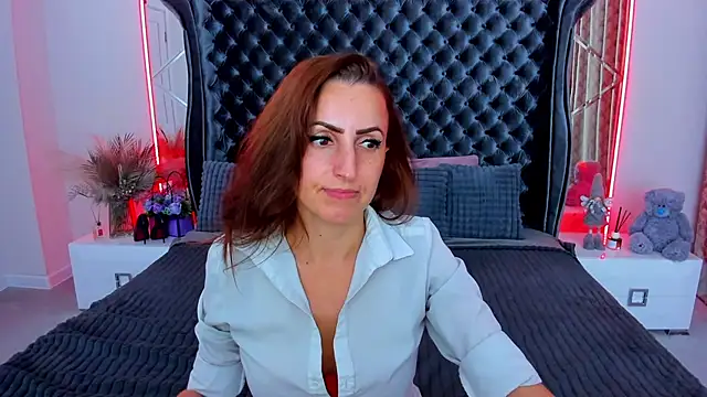 Chat +18 de Rebecca_Diamond ao vivo