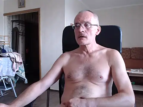 sergeynew2's Live XXX Chat