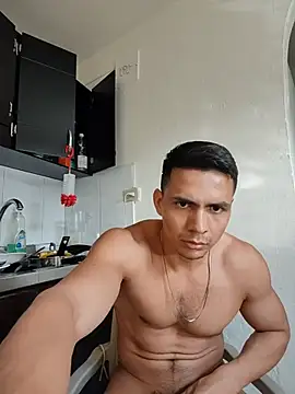 ChoreyTaiylor Show in webcam