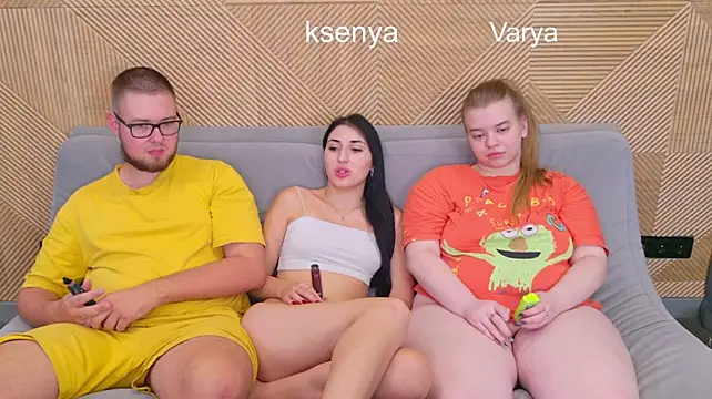 Show modela Ksenny na web-kameri