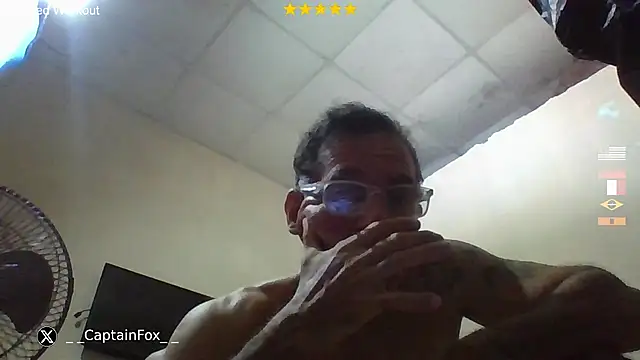 CaptainFox Live XXX-chat