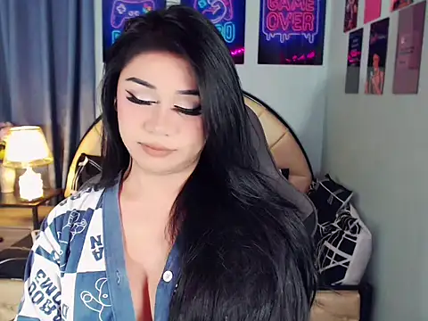 SexxyTsLoverr Webcam Show