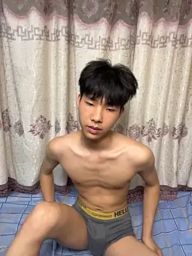 qomelo 即時 XXX 聊天