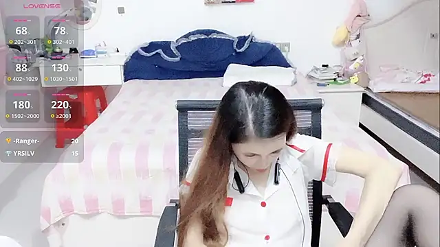 Chat +18 de miaomiao-99 ao vivo