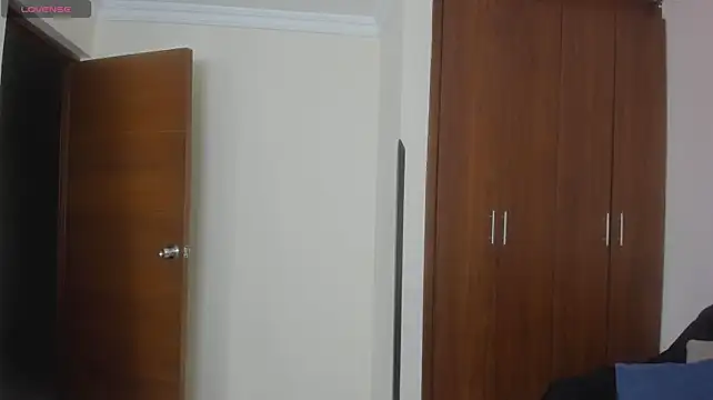 Chat +18 de kiraGeiner ao vivo