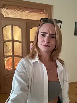 SugarDanger Chat XXX in diretta