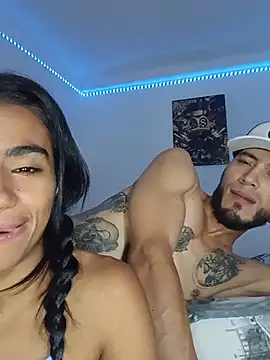 Leslly_ Chat XXX live