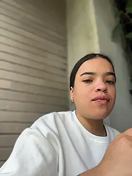 JuanitaMore01 লাইভ XXX চ্যাট
