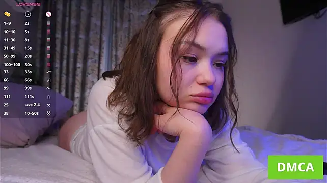 צ'אט XXX בשידור חי של RuthFraction