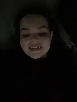 SnowWhiteSin élő XXX-chatje