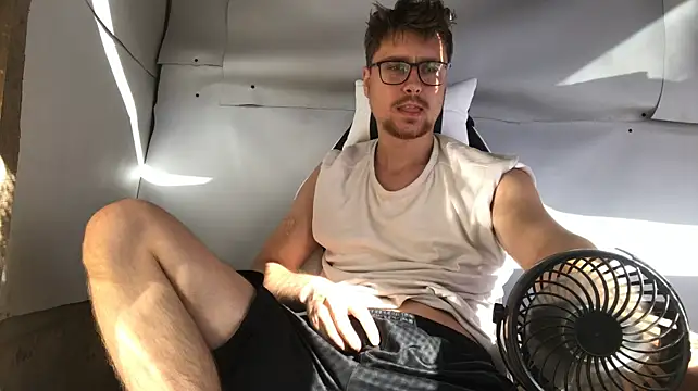 Chat XXX en directo de HotGentleman_3003