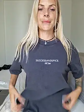 Živý XXX chat Luna_Veil