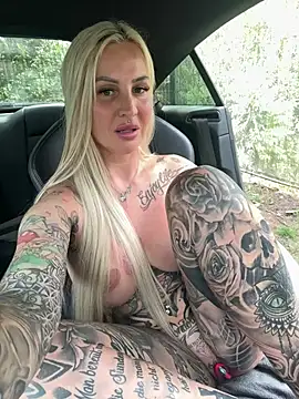 CoraDiamond Live XXX Chat