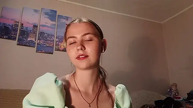 AnnettaHosaka's Webcam Show
