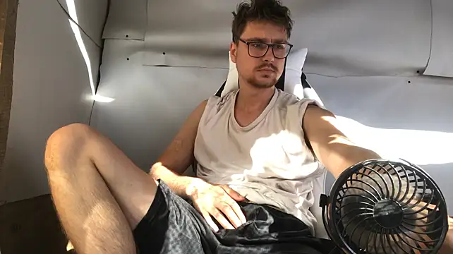 HotGentleman_3003 Webcam show