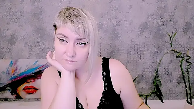 Chat XXX ao vivo de Djullia