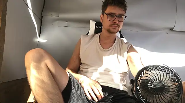 HotGentleman_3003 Webcam show