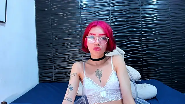 Chat XXX en directo de Hinata_Owen