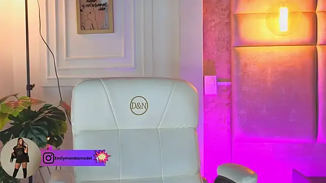 Chat +18 de AlessiaLondon ao vivo