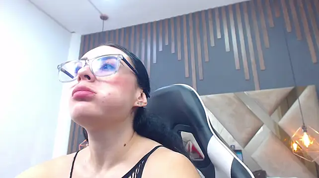 MartinaaFit's Live XXX Chat