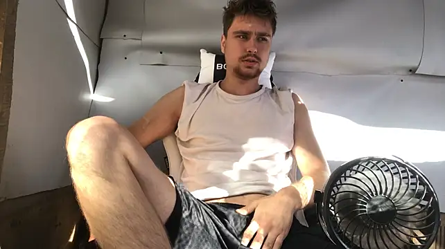 HotGentleman_3003 webcam show
