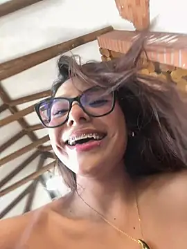 amira_cute2 现场XXX聊天