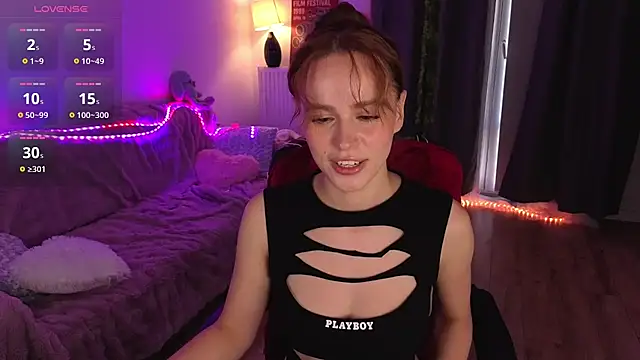 Emillias Chat XXX live