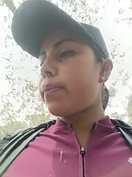 Czat XXX na żywo – _andrea30