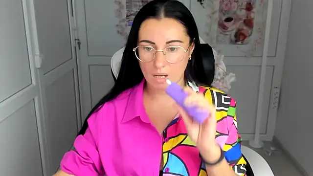 ChloeVibee: απευθείας συνομιλία ΧΧΧ