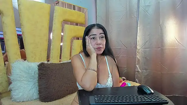 VikyThomsonn 라이브 XXX 채팅