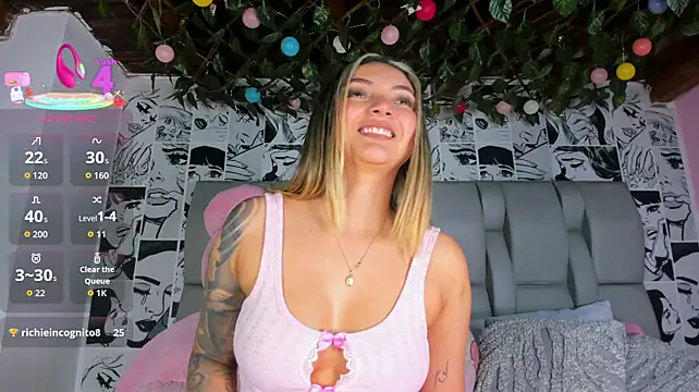 LucyRosse's Live XXX Chat