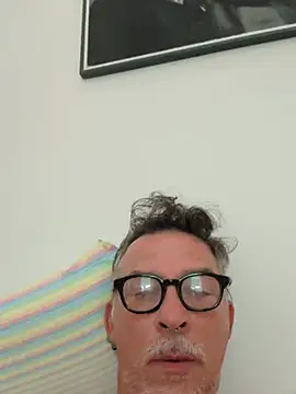 XXX chat uživo modela cuchacho