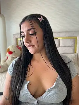Amaliadaltonn webcam show