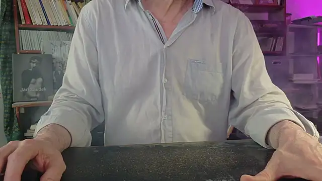 Chat +18 de yvanbonar ao vivo