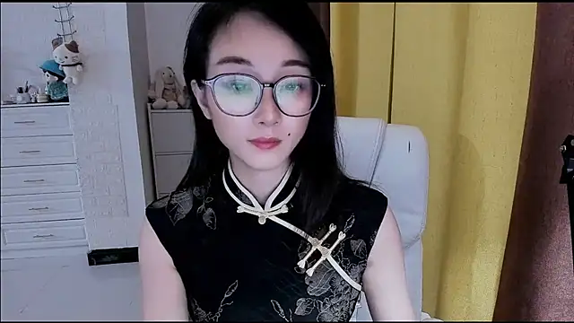 NIAN-ern Live XXX chat