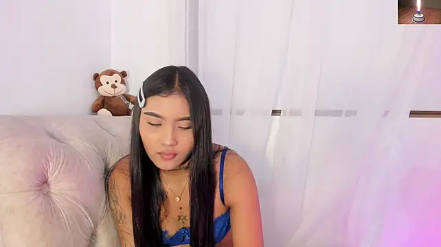 SharlotteGarcian Live XXX chat