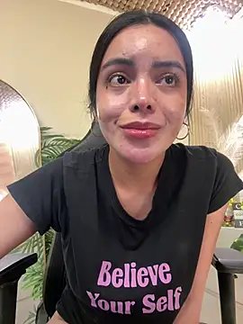 TS-SimplyTheBest Live XXX Chat