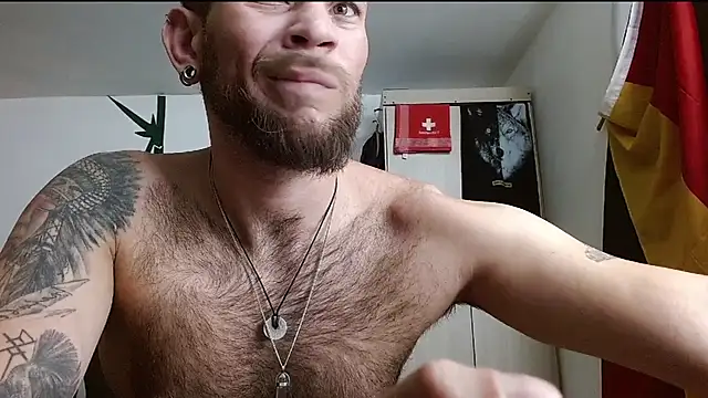 DominanThewolff Adlı Modelin Canlı XXX Sohbeti