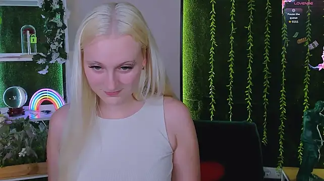 Chat +18 de madam_uliis ao vivo