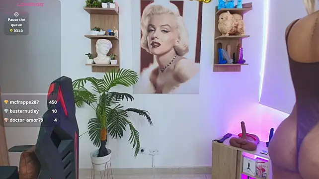 SALOOMEE__ Chat XXX in diretta