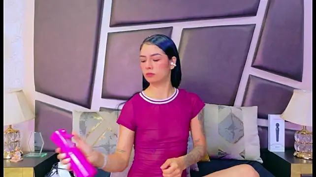NicoleEsposito Chat XXX in diretta