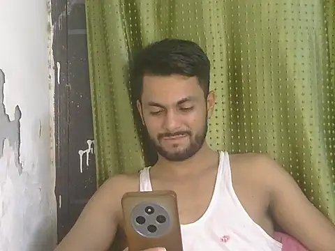 Stubborndesiboy – Live XXX-chat