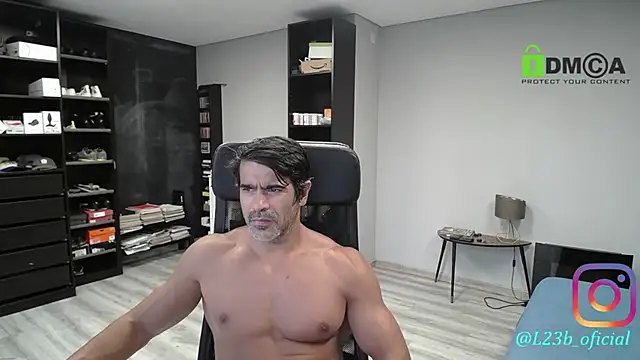 latinoo23bom Шоу с уебкамера