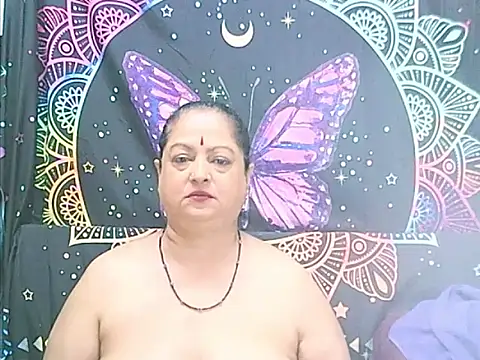 XXX chat uživo modela matureindian