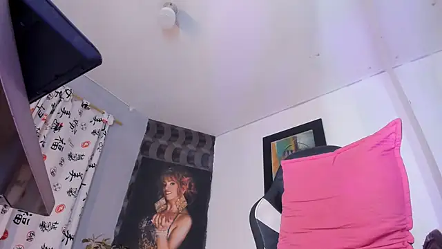 Eyleen_Santosのウェブカメラショー