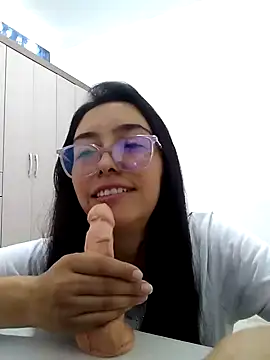 צ'אט XXX בשידור חי של Ma_Alcazar